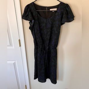 Loft knew length tie waist dress w/ petal sleeve